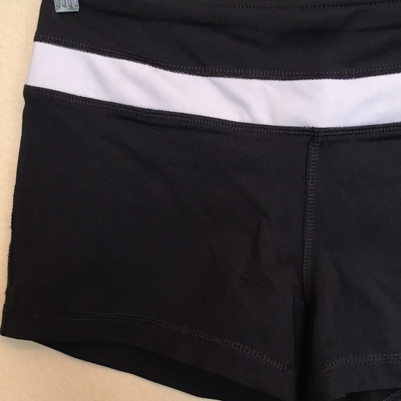 Athletic shorts - Picture 5 of 5